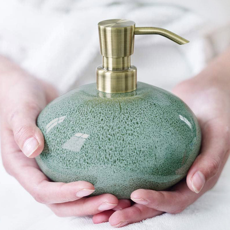 Aquanova UGO shampoo dispenser 500 ml